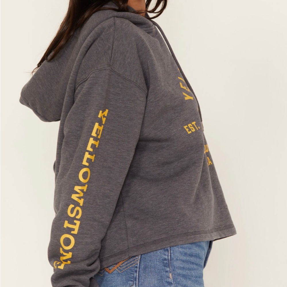 Yellowstone women’s size small sweatshirt